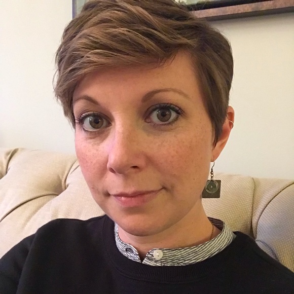 Meet your Posher, Leanne - Picture 1 of 1